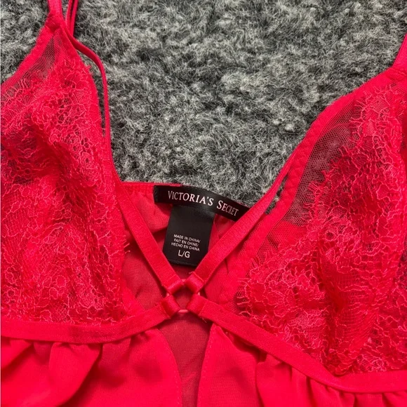 Victorias Secret red lace/ sheer babydoll - Picture 2 of 7